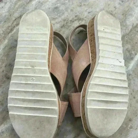 Marc Fisher Women’s Sandals Suede Blush Color Sz 9M - Picture 8 of 14